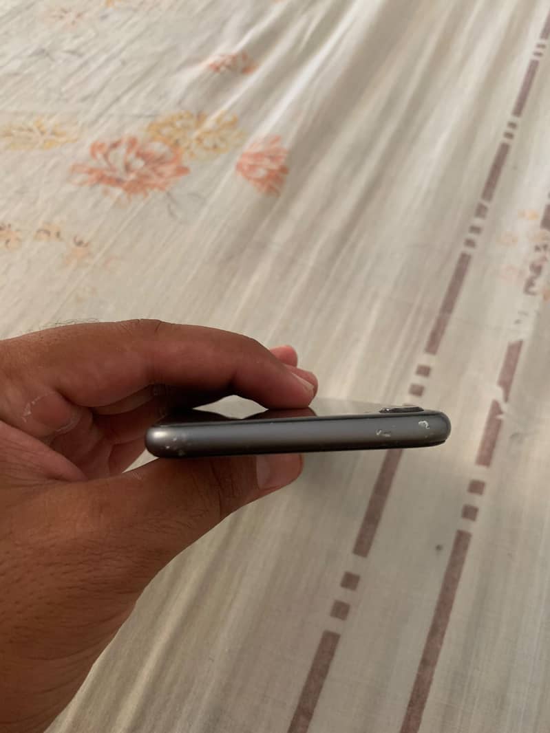 Apple iPhone 8 7