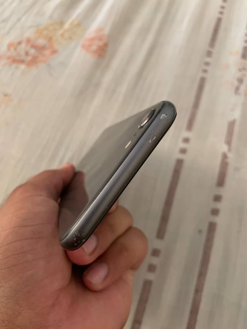 Apple iPhone 8 8