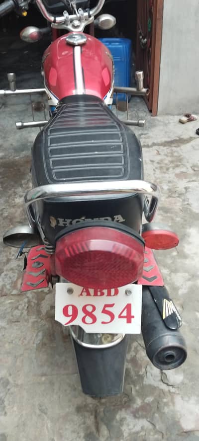 hona 125 2020 model good condition full oky