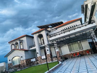 Luxury 2.5 Kanal Corner House For Sale Discover This Beautifully Built Luxury Residence, Completed In 2024, Offering Exceptional Space, Premium Features, And Excellent Investment Potential.