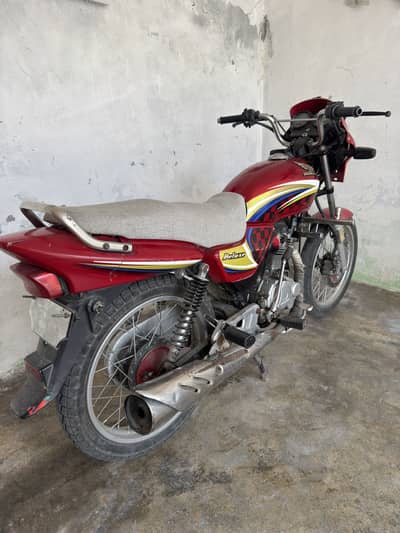 Honda 125 Deluxe 2006 Model
