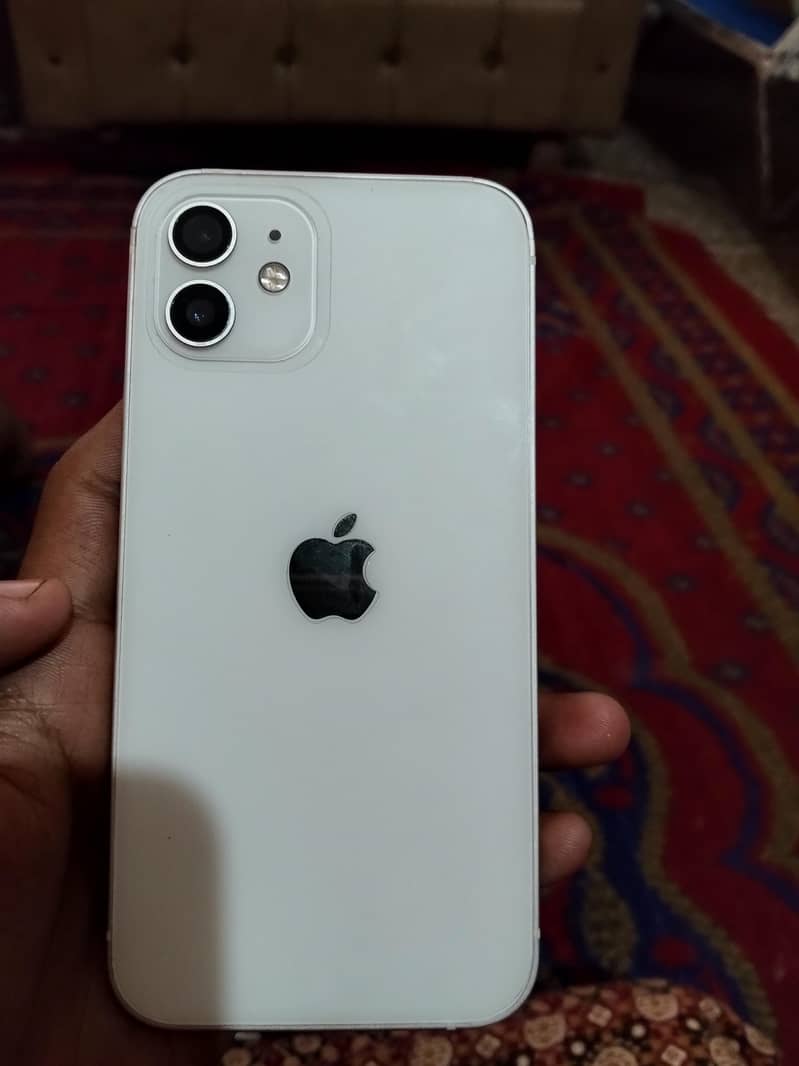 Apple iPhone 12 2