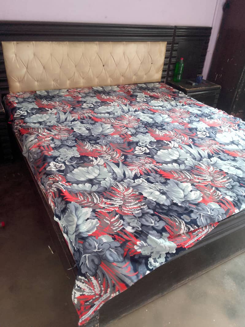 king size bed 1