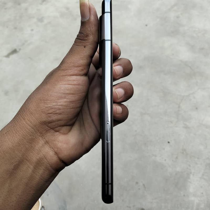 google pixel 7pro 12/512 memory 1