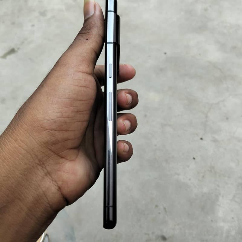 google pixel 7pro 12/512 memory 2