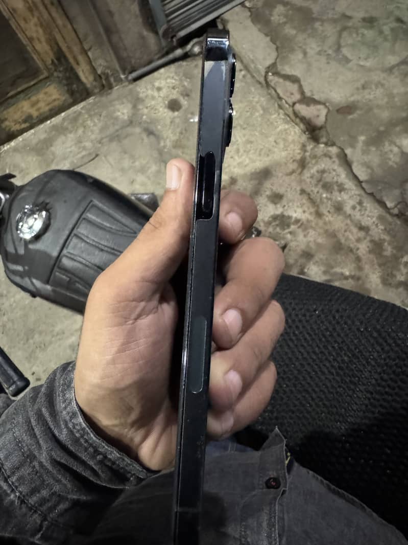 Apple iPhone 12 Pro Max 5