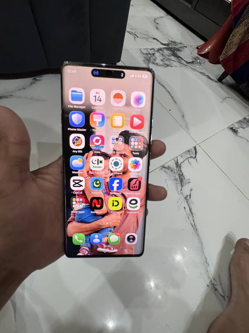 Tecno CAMON 40 Pro 3