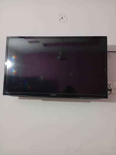Sony 32 Inch LED TV - Wall Mounted, Excellent Condition