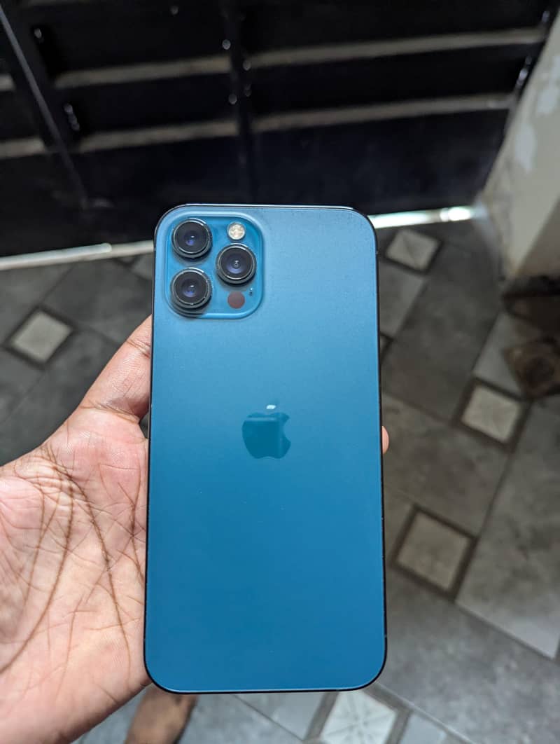 Apple iPhone 12 Pro Max 1