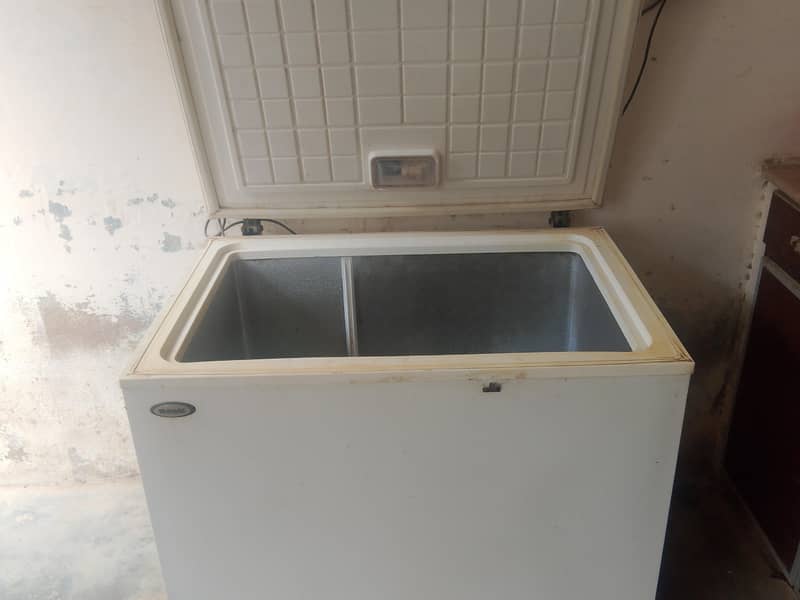 Waves deep freezer 2