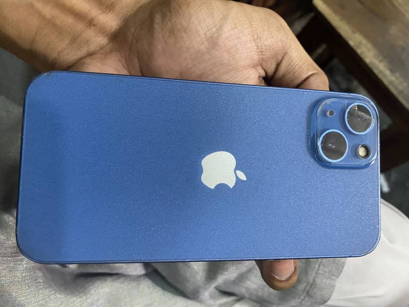 Apple iPhone 13 2