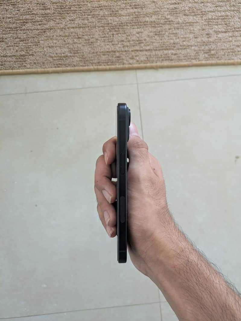 Apple iPhone 15 5