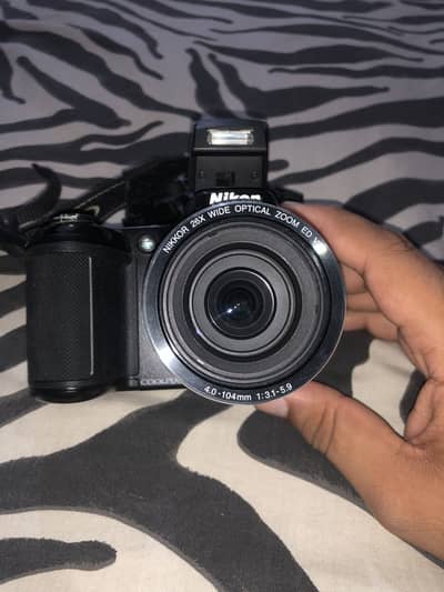 Nikon L330 (Digital Camera)