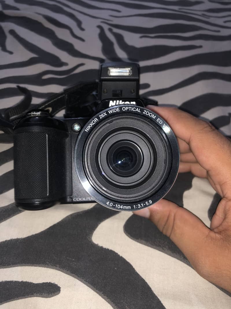 Nikon L330 (Digital Camera) 0