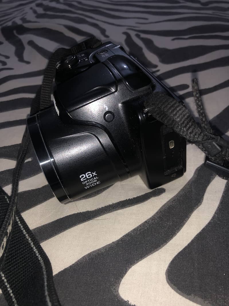 Nikon L330 (Digital Camera) 2