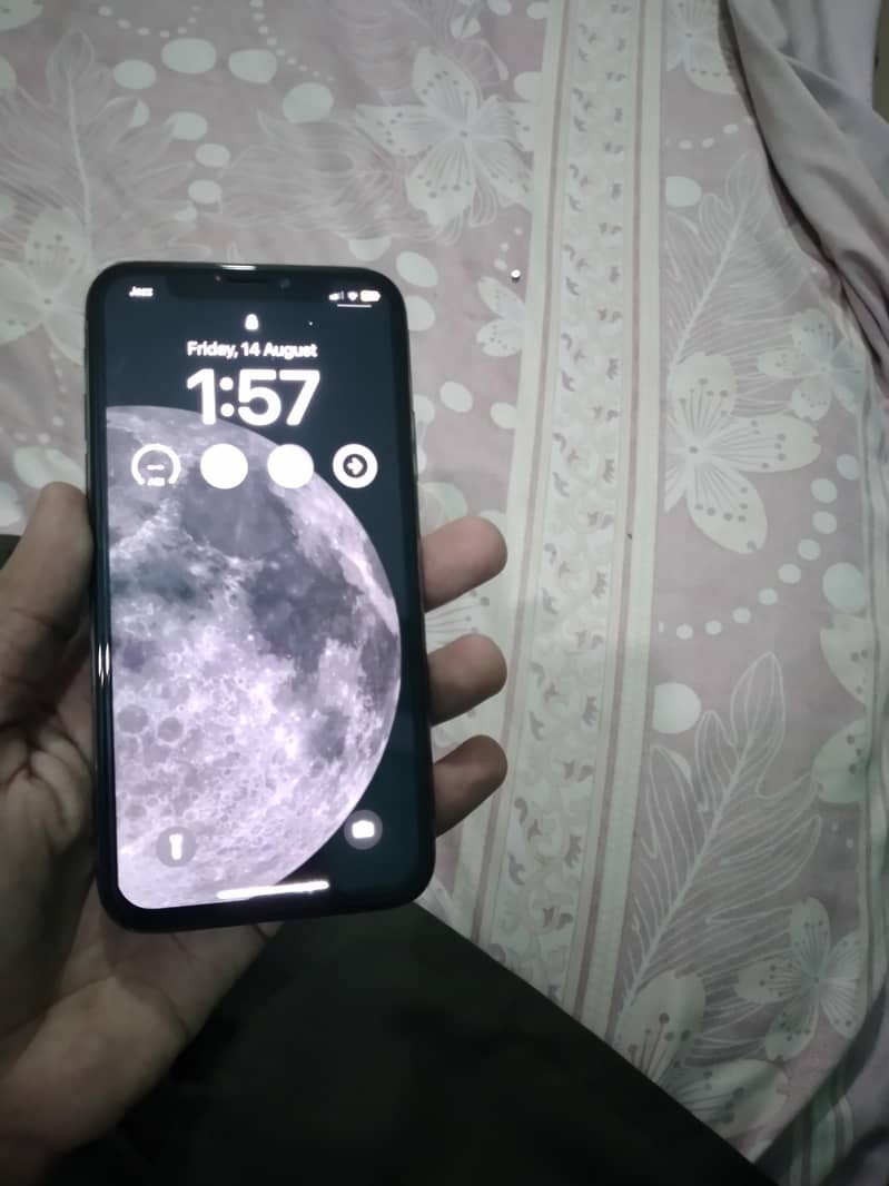 Apple iPhone X 2
