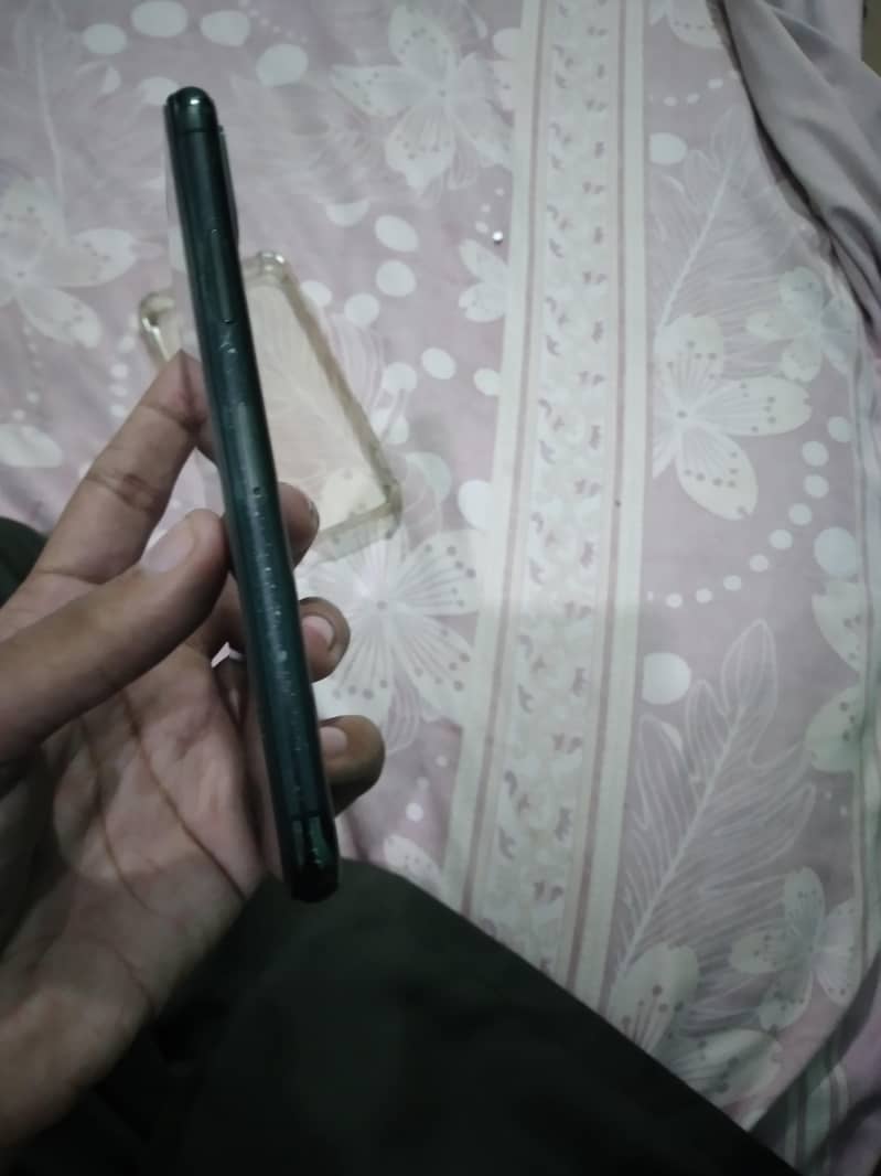 Apple iPhone X 3