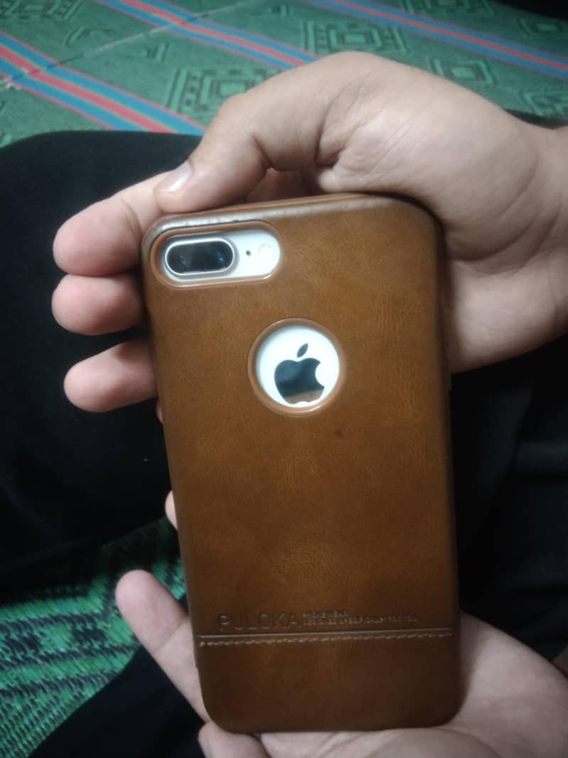 Apple iPhone 8 Plus 1