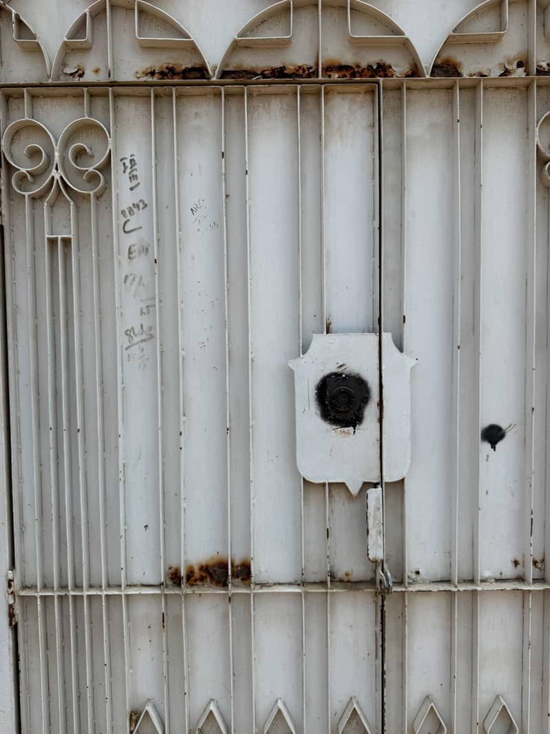 Used Iron Gate 1