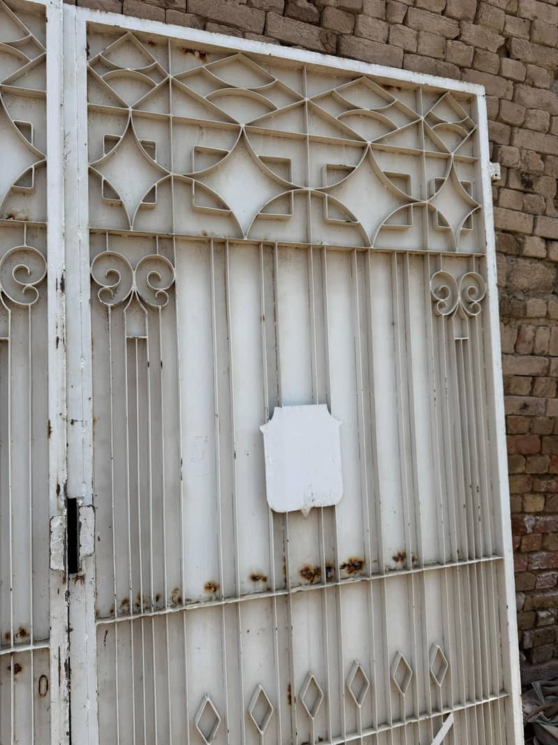 Used Iron Gate 4