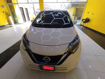 Nissan Note e-Power X V Selection 2018