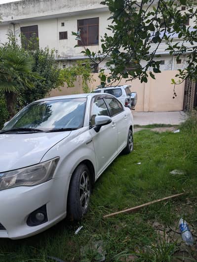 Toyota Corolla Axio 2014