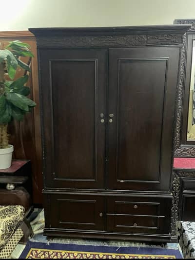 Beautiful Wooden -Door Wardrobe with Drawers – Good Condition
