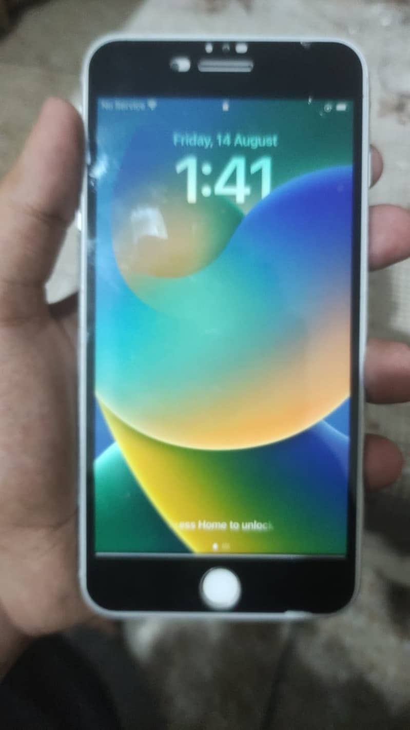Apple iPhone 8 Plus 5