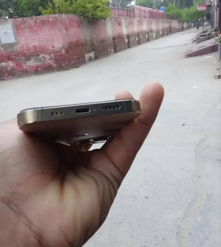 Apple iPhone 13 Pro WhatsApp 03093712584 3