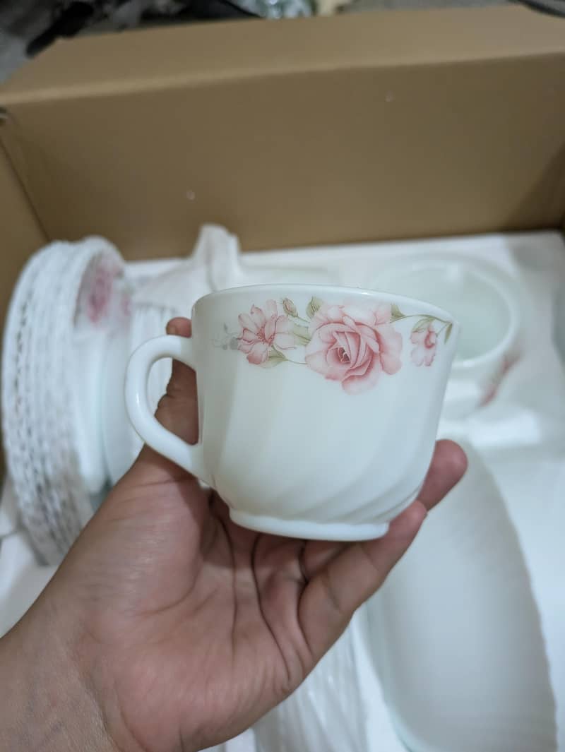 dinner set 4