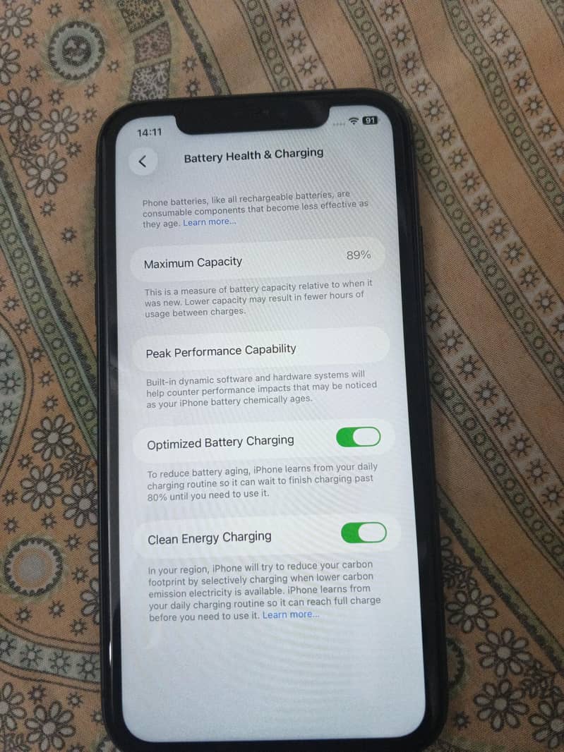 Apple iPhone 11 3