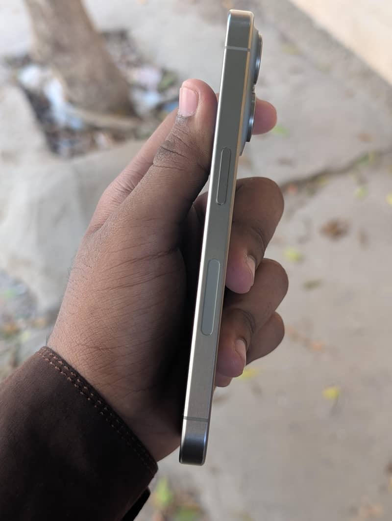 Iphone 15 pro 1