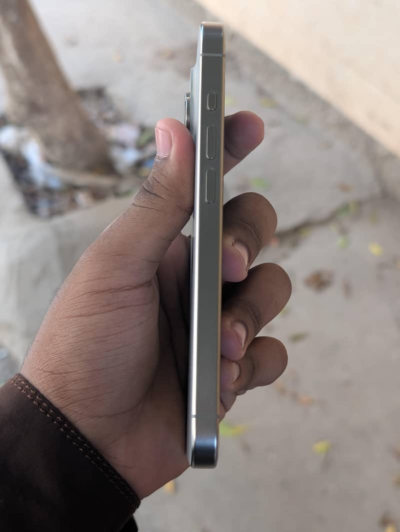 Iphone 15 pro 2