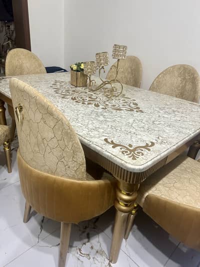 Dining table (6 person)