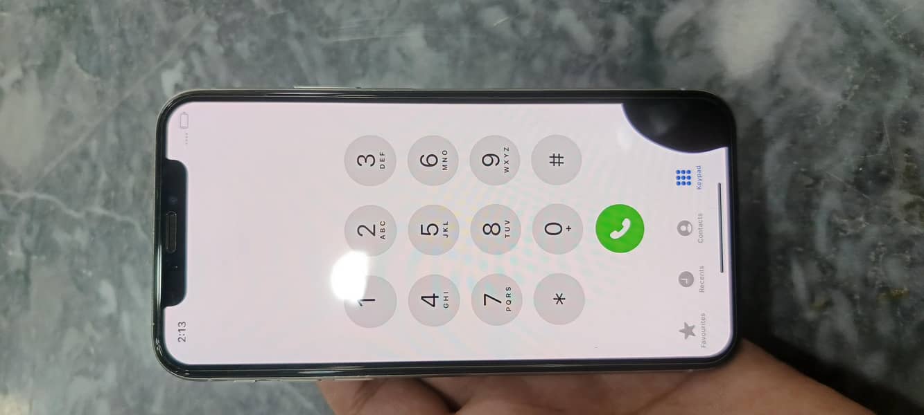 Apple iPhone X 4