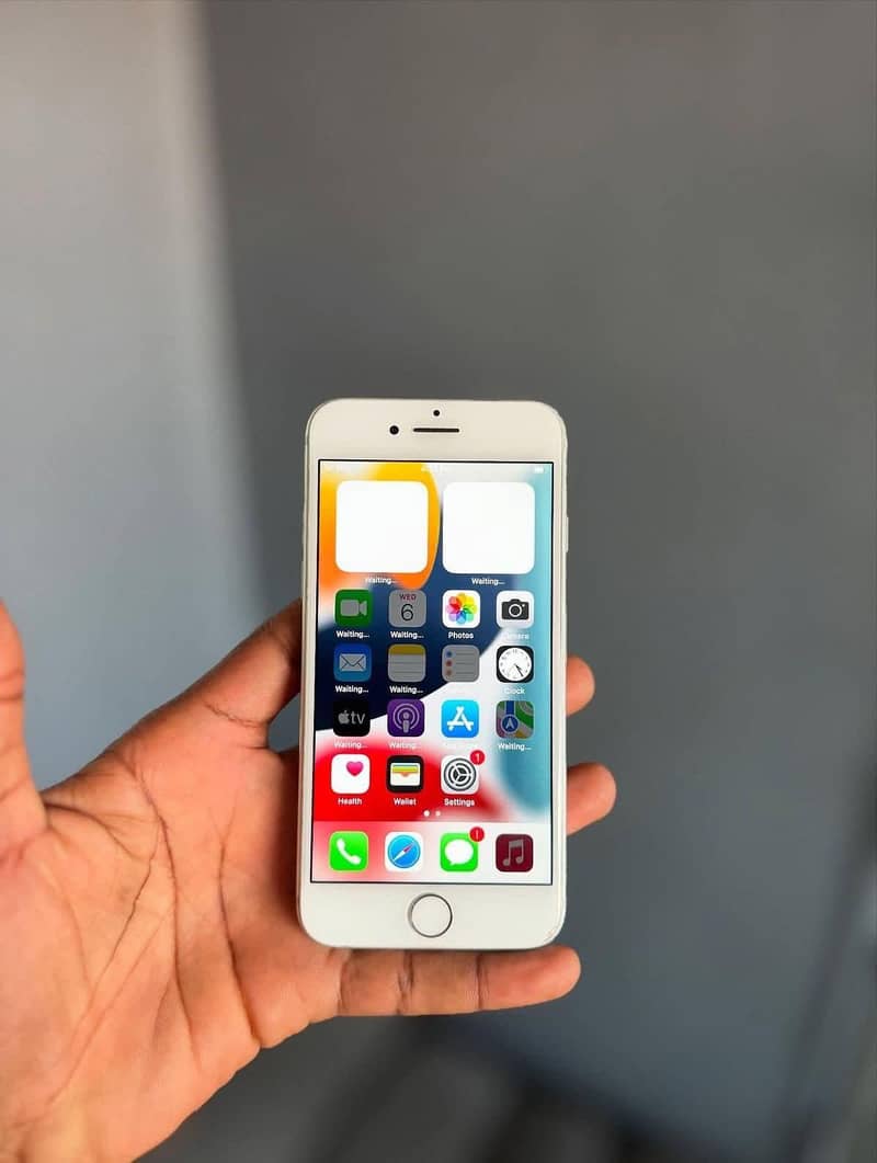 Apple iPhone 7 1