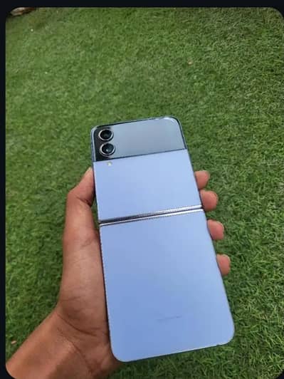 Samsung Mobile Z Flip 4