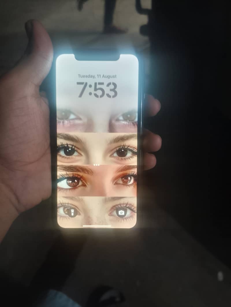 Apple iPhone 11 3