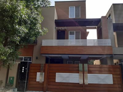 10 Marla House For Rent In Bahria Town lahore