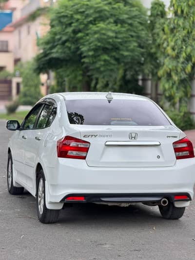 HONDA CITY AUTOMATIC AVAILABLE FOR RENT 0322/41/43/450