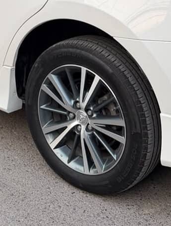 Original grande New rims and tyres 16 inches . .