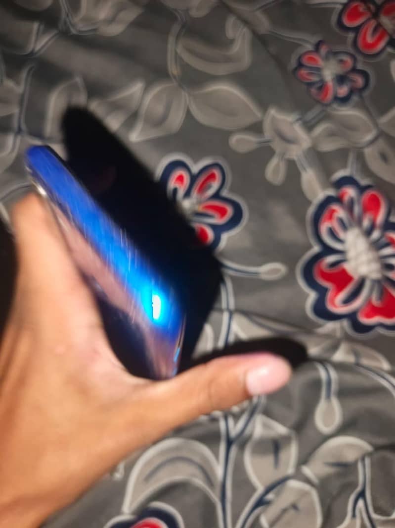 Realme 5 4