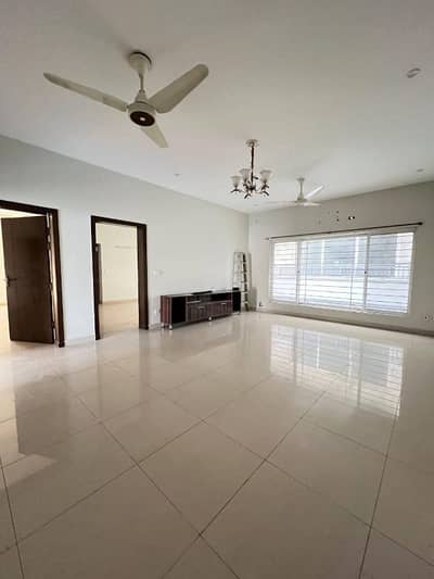 1 Kanal Upper Portion for rent at G-16 (All facilities + Solar)