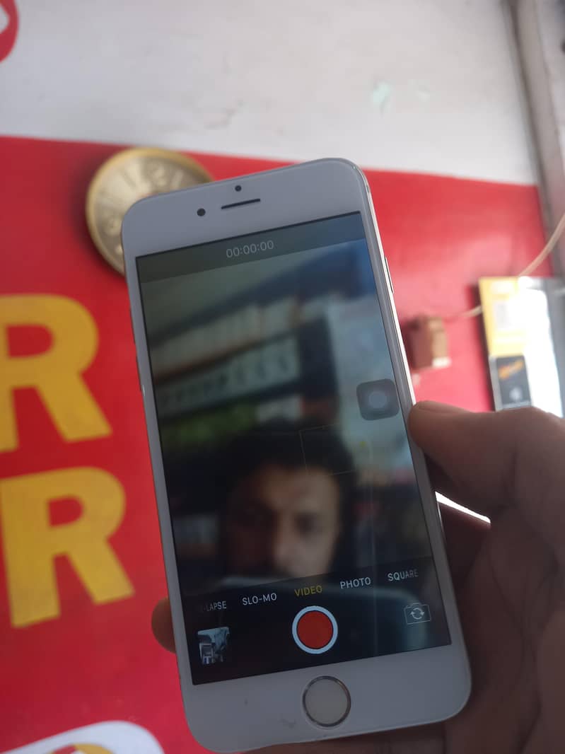 Apple iPhone 6 4