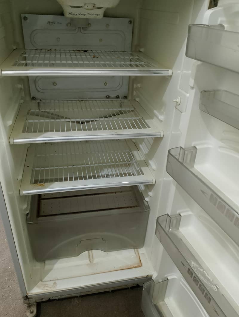 Dawlance refrigerator 3
