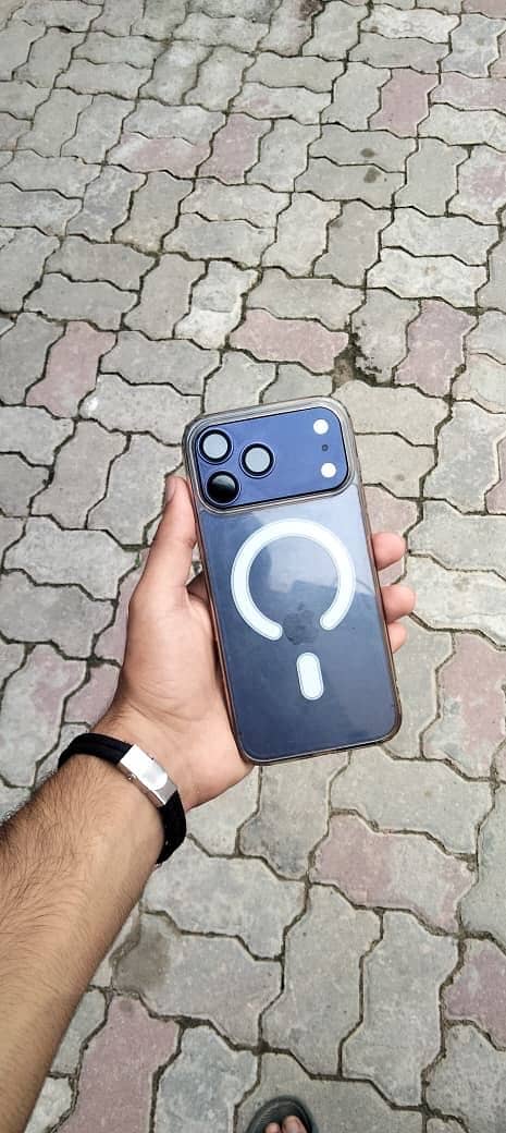 Apple iPhone 17 Pro Max 0