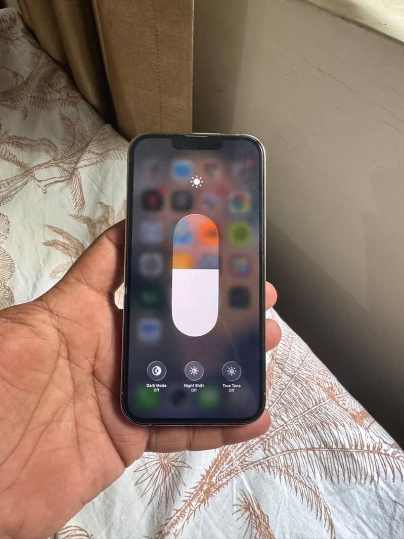 Apple iPhone 13 Pro 3