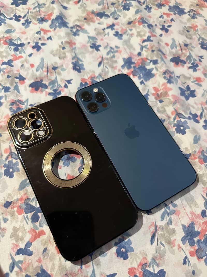 Apple iPhone 12 PRO 0