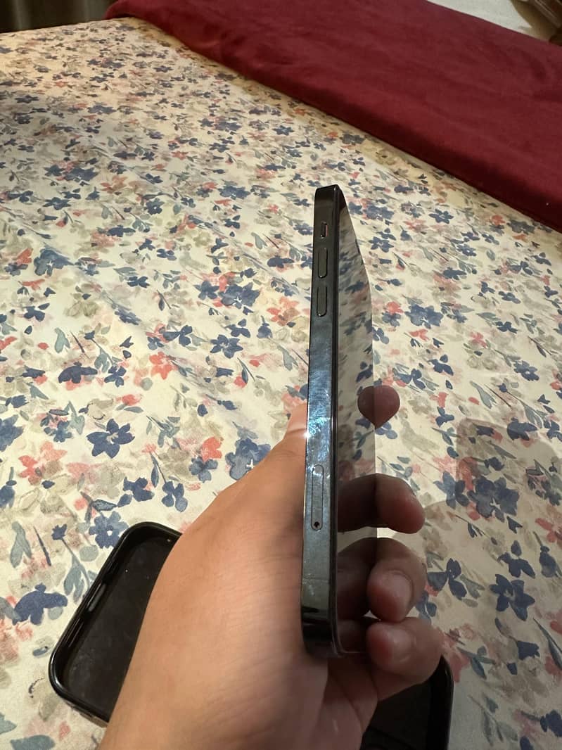 Apple iPhone 12 PRO 5
