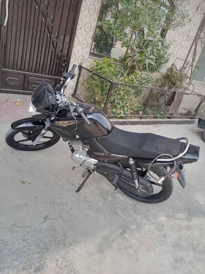 Yamaha ybr 2022 model Low mileage